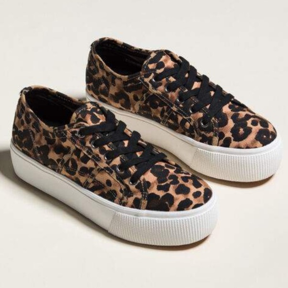 WORN ONCE Steve Madden sneakers